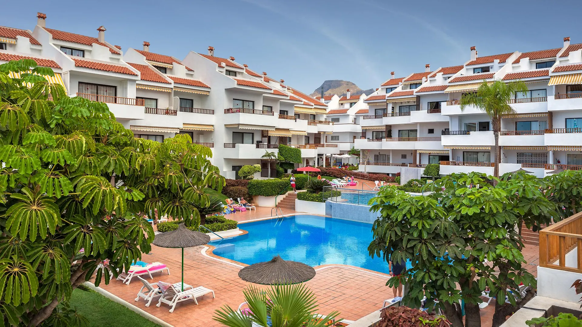 Apartamentos Hg Cristian Sur location