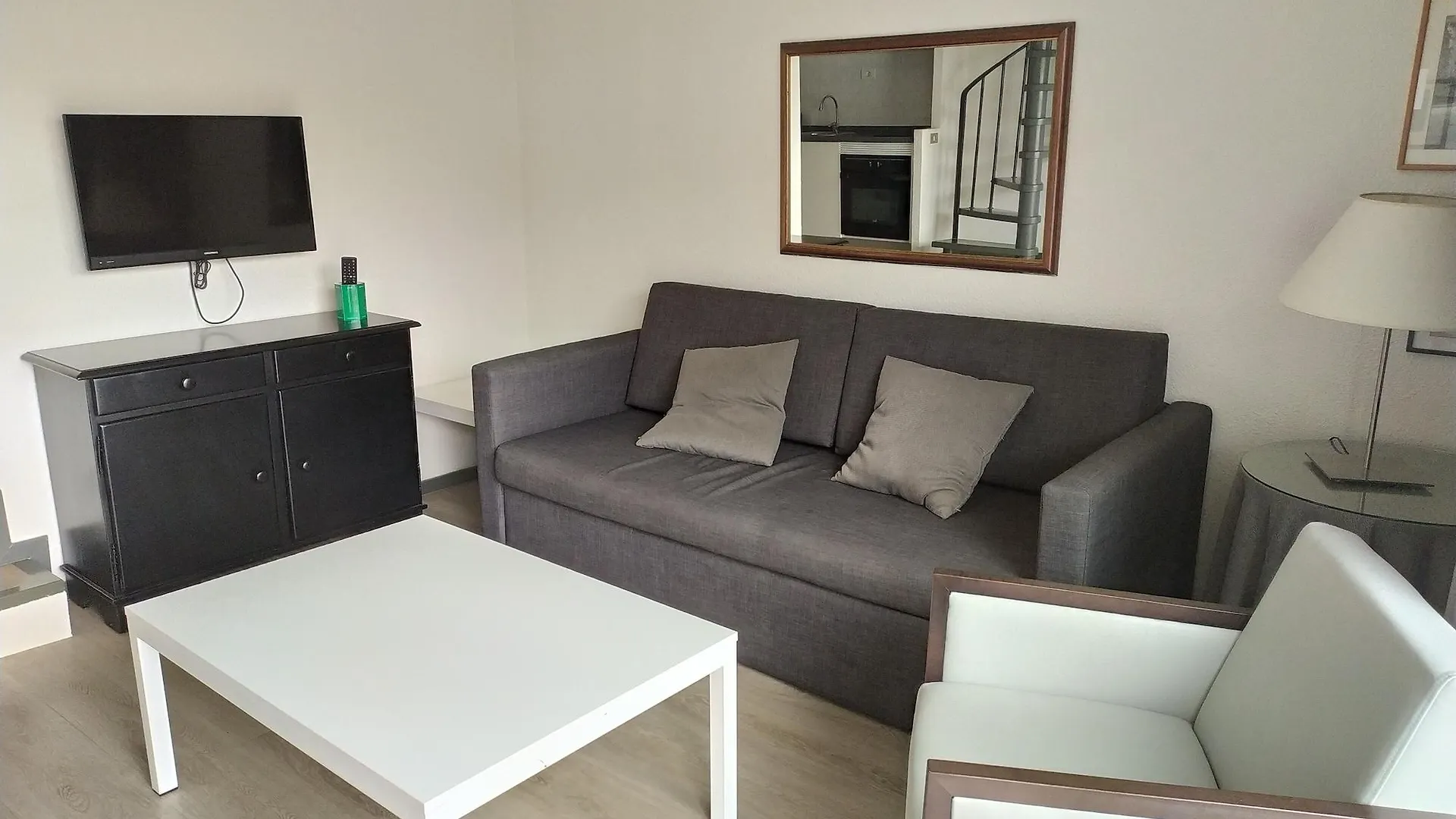 Apartamentos Hg Cristian Sur Los Cristianos  0*, Los Cristianos (Tenerife) Spain